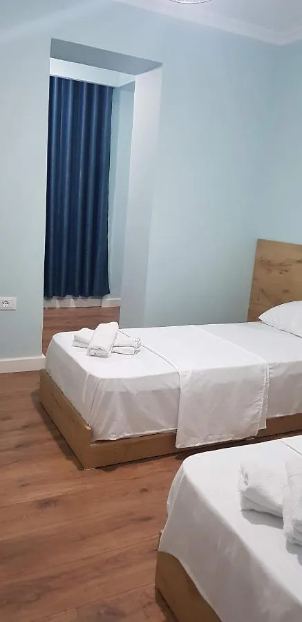 Ersa'S Lovely Flat-2 Bedroom Tirana 0*,